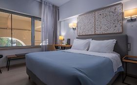 Square Elegant Suites